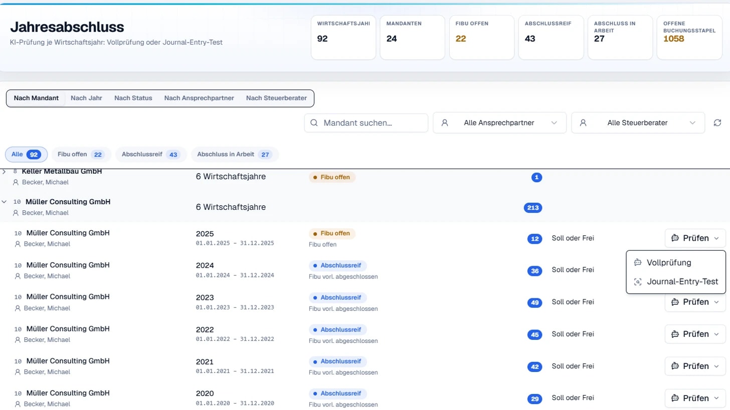 TaxFabric Jahresabschluss — Arbeitsvorrat je Mandant mit Wirtschaftsjahren, Status und Prüfen-Menü (Demo-Daten)